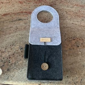 Bagby Phone Holder
